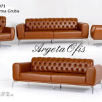 Göz alıcı renk seçenekleriyle tasarlanmış estetik 7071 Büro Koltuk Grupları.