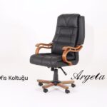 Dayanıklı metal ayaklarıyla tasarlanmış ergonomik 8004 Müdür Koltukları