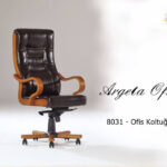 Ergonomik tasarımı ile uzun süreli oturumlarda vücut sağlığını koruyan 8031 Müdür Koltukları