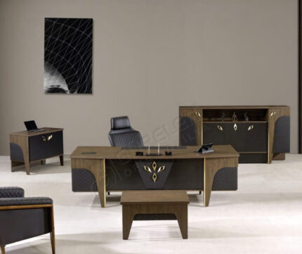 Metal detaylı modern yönetici ofis masası.